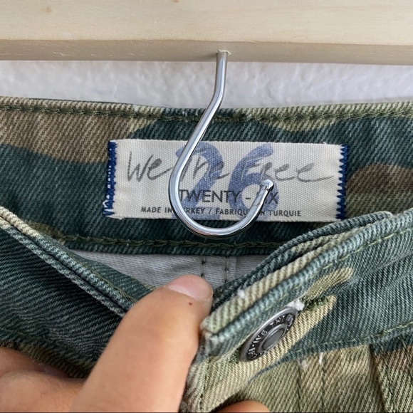 Free People- NWT High Rise Remy Camo Crop Pants - Picture 7 of 10